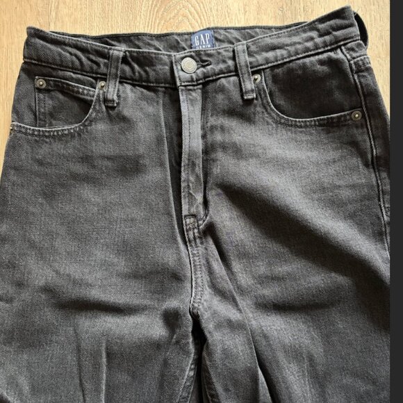 Black Gap Mom Jeans, Size 27 - Picture 4 of 5